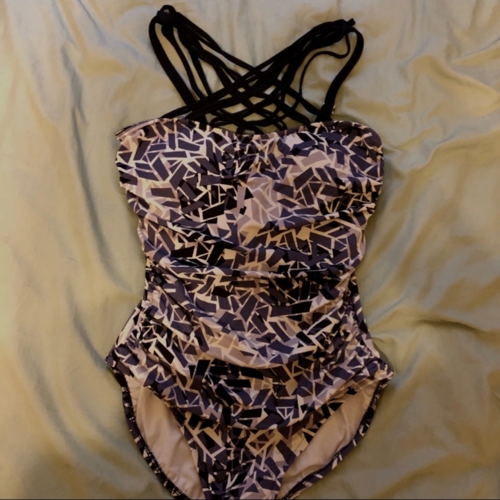 MagicSuit Criss Cross Ruched One Piece Swimsuit 10